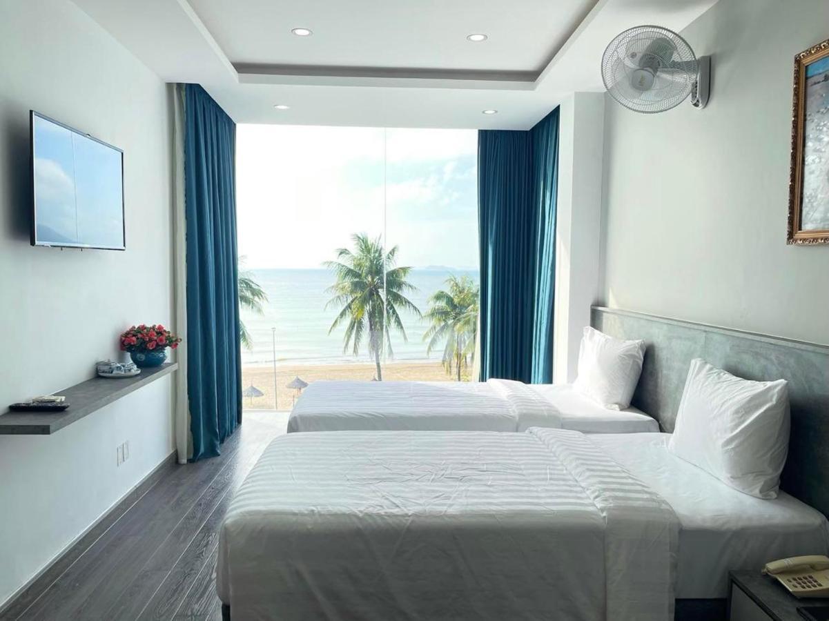 Y Linh Hotel Куинён Экстерьер фото