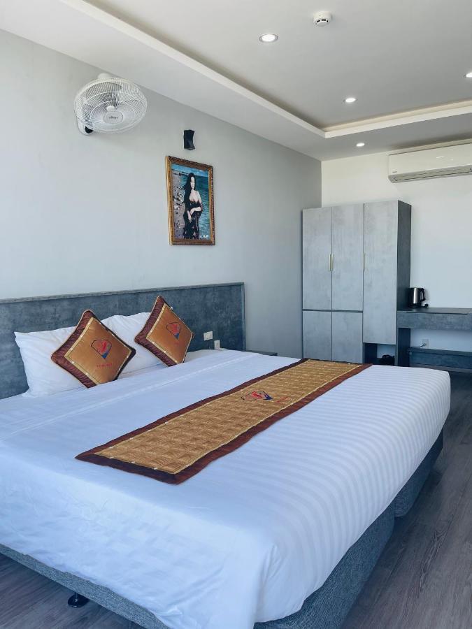 Y Linh Hotel Куинён Экстерьер фото
