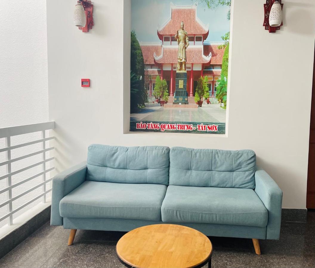 Y Linh Hotel Куинён Экстерьер фото